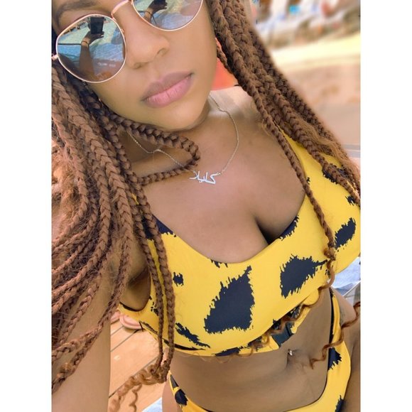 yellow under boob bikini swimsuit - Picture 6 of 7